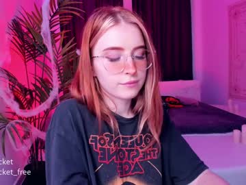 webcam girl pocketrocket_ live cam image #437621