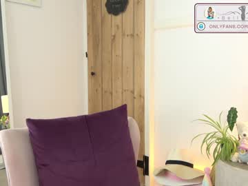 webcam girl belle_jlou live cam image #2549131