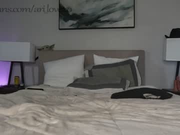webcam couple ari_lovexo live cam image #4564166