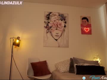 webcam girl lindabluee live cam image #4396593