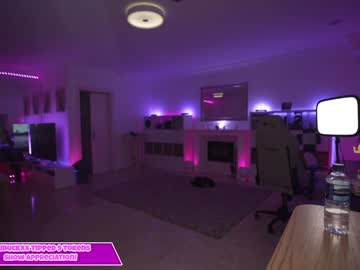 webcam girl hannahjames710 live cam image #246758