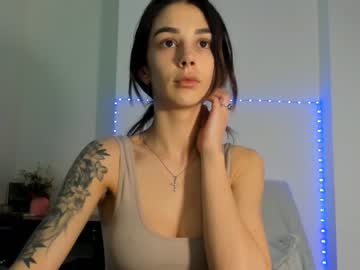 webcam girl hotfallingdevil live cam image #3638013