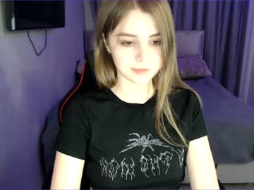 webcam girl tripleprinces live cam image #4806057