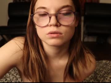 webcam girl lexi_laine live cam image #3634652