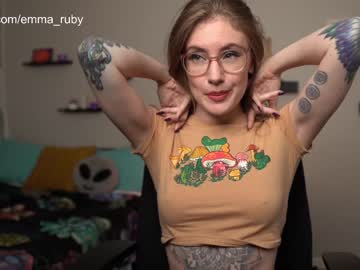 webcam girl emma_ruby live cam image #3599316