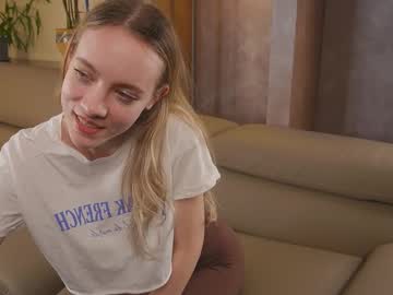 webcam girl sunnivaharder live cam image #7097240
