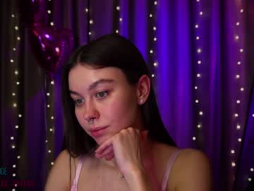 webcam girl nika_lodge live cam image #6399206