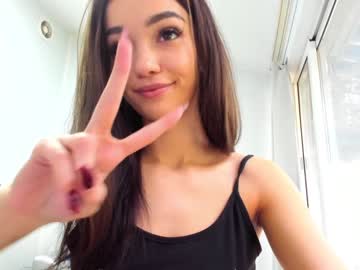 webcam girl sassyt33n live cam image #228718