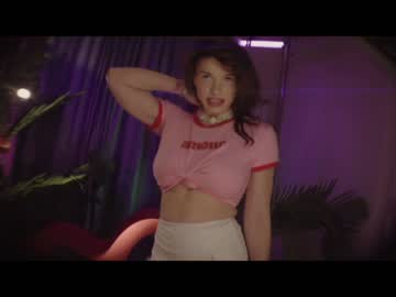 webcam girl lucieoude_ live cam image #3791665