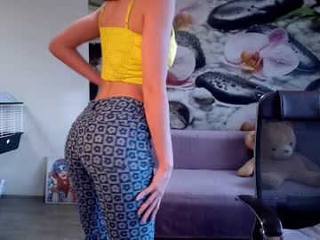 webcam girl jennycutey live cam image #3385874