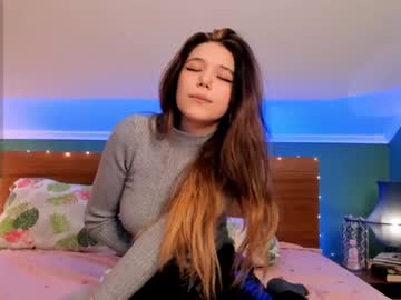 webcam girl collinssophie live cam image #1223150