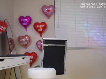 webcam girl ashley_benson1 live cam image #6409010