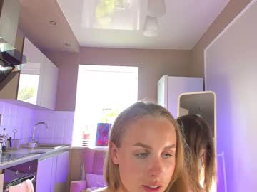 webcam girl soda_fruit live cam image #2140715