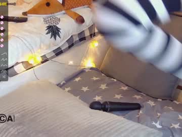 webcam girl careful_i_bite live cam image #855110