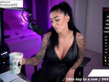webcam girl evelyne92 live cam image #2142402