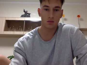 webcam man youcan__ live cam image #7397