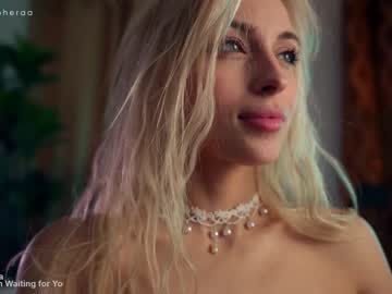 webcam girl artmosphera live cam image #3183279