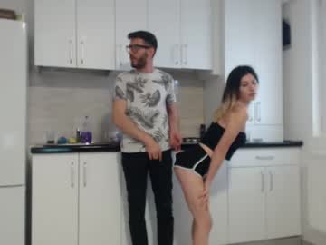 webcam couple maya_and_guests live cam image #5907987