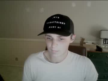 webcam man momcantknow2006 live cam image #7023139