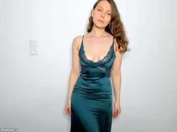 webcam girl giveyouelevenminutes live cam image #5485510