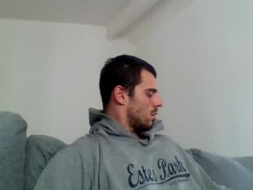 webcam man kerzo29 live cam image #3021978