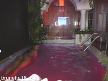 webcam girl camilitasu live cam image #2237798