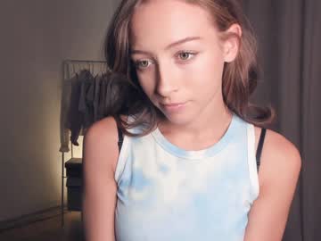 webcam girl wave_of_happy_ live cam image #5577153