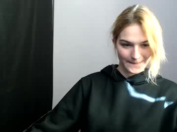 webcam girl tara_mony live cam image #1845890