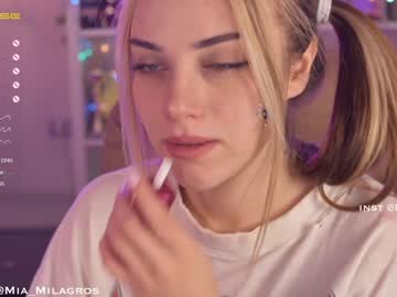 webcam girl mia_milagros live cam image #3570082