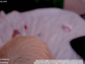 webcam girl runesy live cam image #5187878