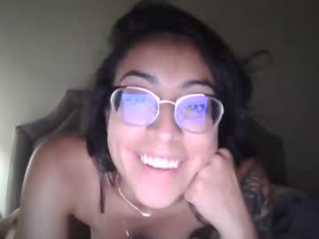 webcam girl sluttywifey00 live cam image #2016452