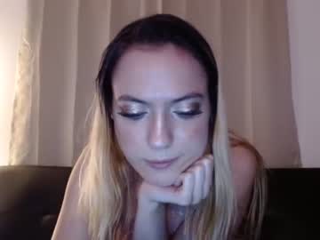 webcam couple sweetkittenandbrutalhound live cam image #3219392