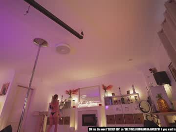webcam girl hannahjames710 live cam image #4900909