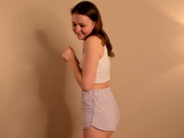 webcam girl winniewest_ live cam image #4331128