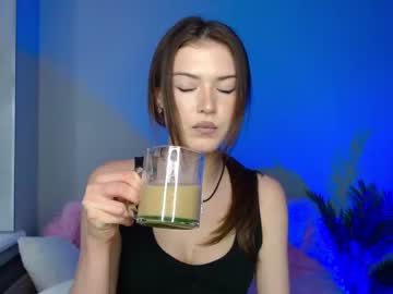 webcam girl kittycat_meoow live cam image #2045551