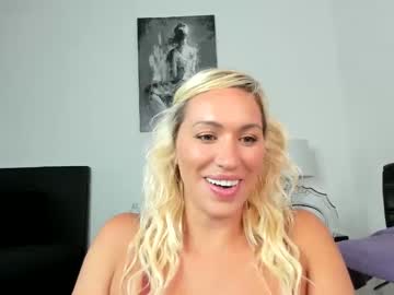 webcam girl surecakes live cam image #4599145