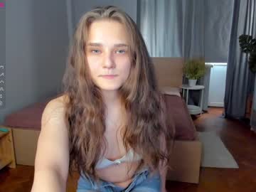 webcam girl sunshy_girl live cam image #4238431