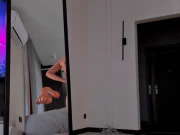 webcam girl angella_kleee live cam image #5346428
