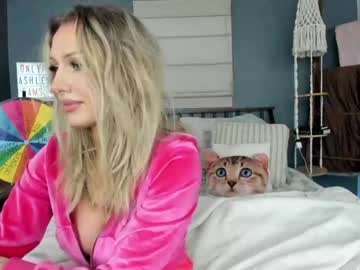 webcam girl sexyashley_21 live cam image #3785739