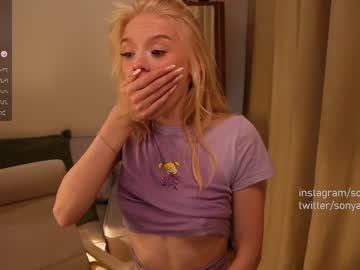 webcam girl sonyaplush live cam image #3033387