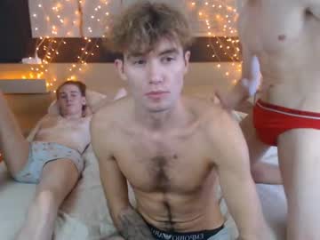 webcam man showyourmoney live cam image #227917