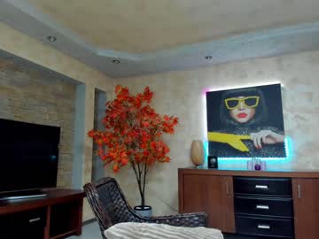 webcam girl raquelle_star live cam image #3722171