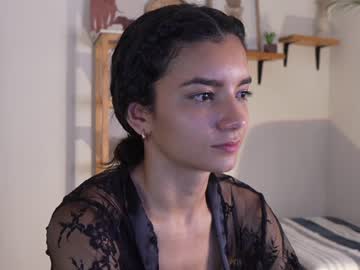 webcam girl urcutelinda live cam image #6639351