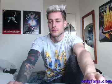 webcam man sonic12_12 live cam image #1370504