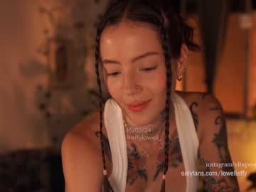 webcam girl effylowell_ live cam image #6407475