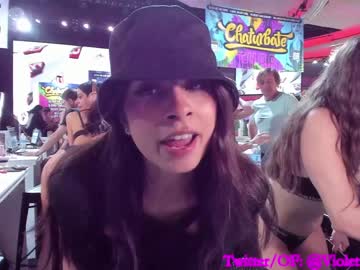 webcam girl violetttflowers live cam image #3556626