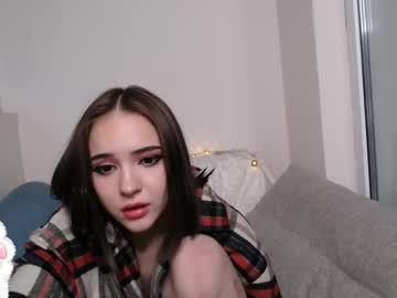 webcam girl do_ro_ro live cam image #3557