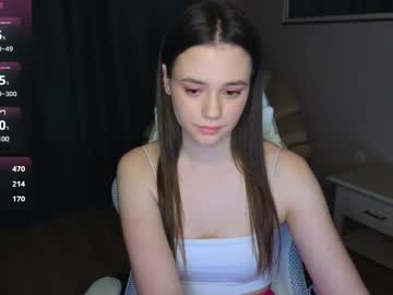 webcam girl camilla_dream live cam image #7104716
