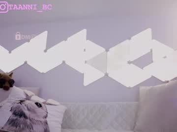 webcam girl taanni_bc live cam image #4629425