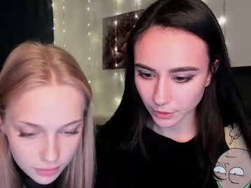 webcam couple sarahwelddy live cam image #2941772